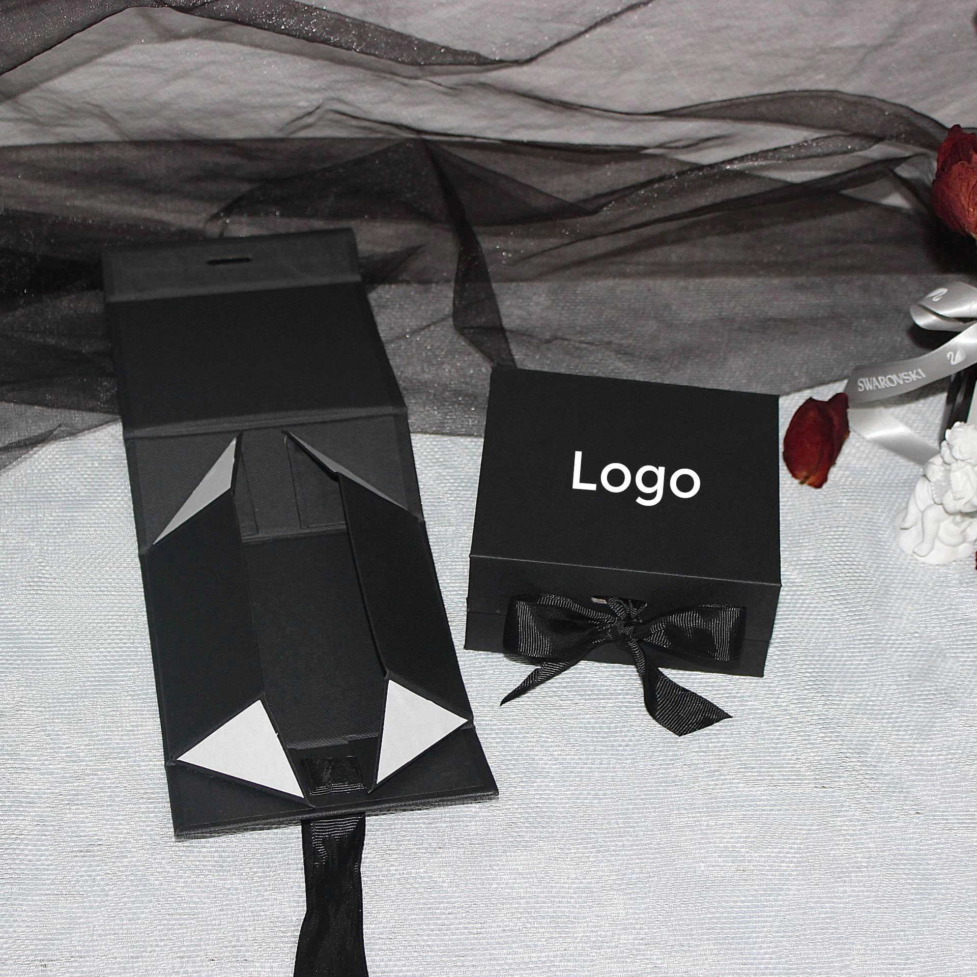 Foldable Sturdy Storage Box with Magnetic Closure